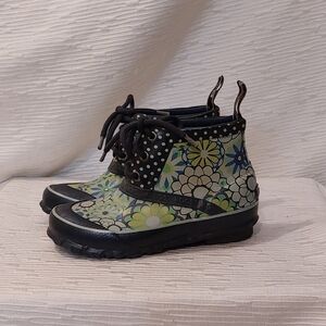 Kids Floral Waterproof Lace-Up Rain Boots in Green